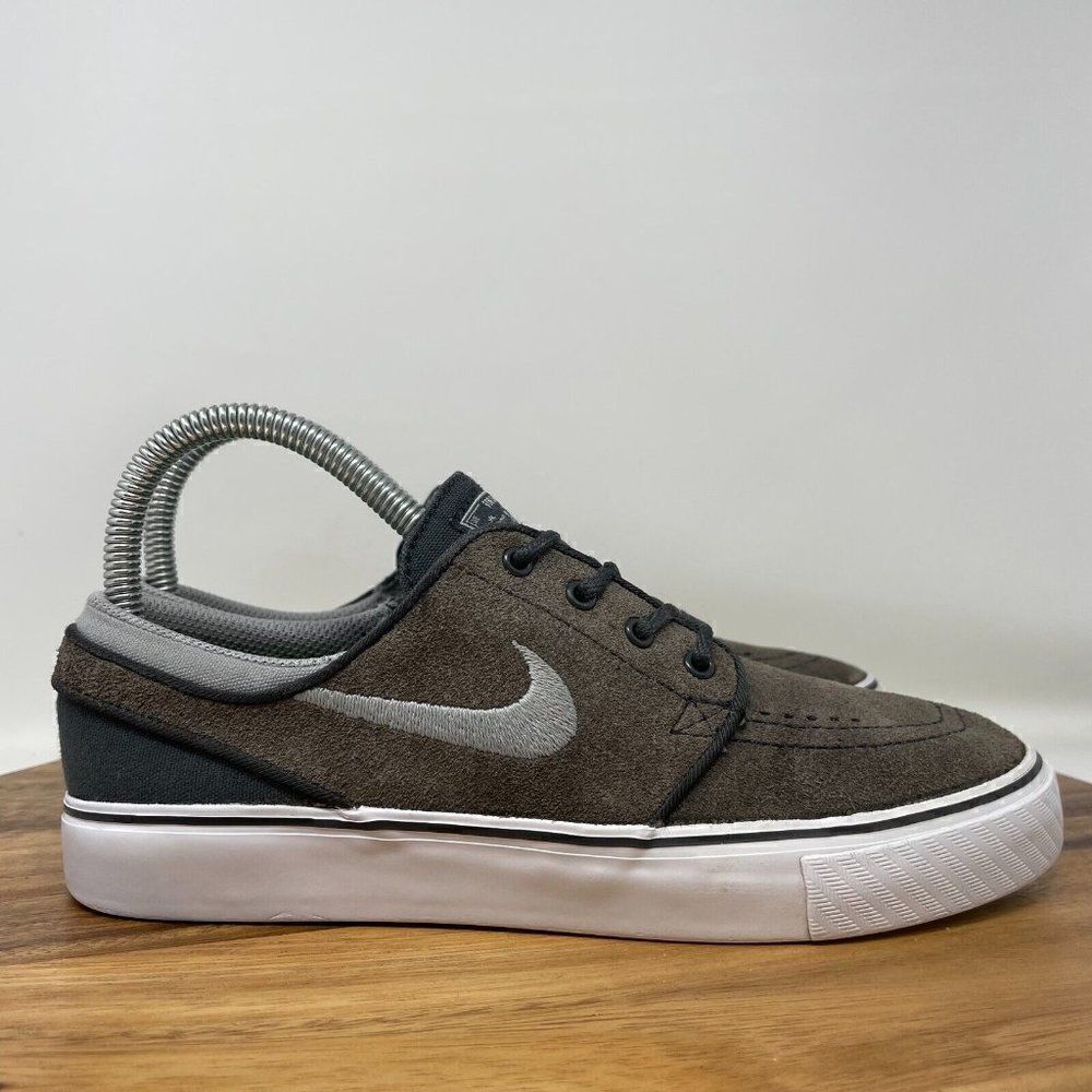 Nike SB Air Stefan Jonoski Women's Size 6.5 Gray Suede Shoes Sneakers 5Y